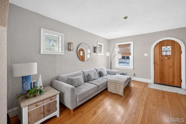 $260,000 | 9292 Fayette Avenue, St. Louis, MO 63123