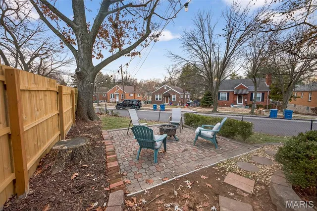 $260,000 | 9292 Fayette Avenue, St. Louis, MO 63123