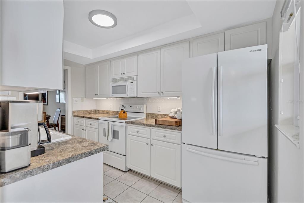 6140 Midnight Pass Road, Unit 603 Sarasota, FL 34242 - Photo 22 of 58