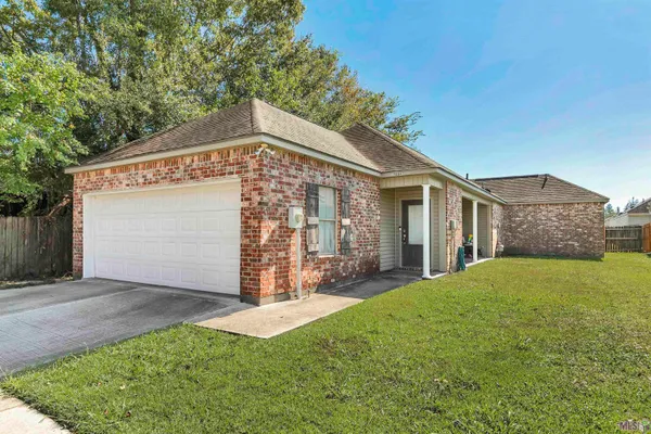 $215,000 | 15084 Banff Court, Baton Rouge, LA 70819