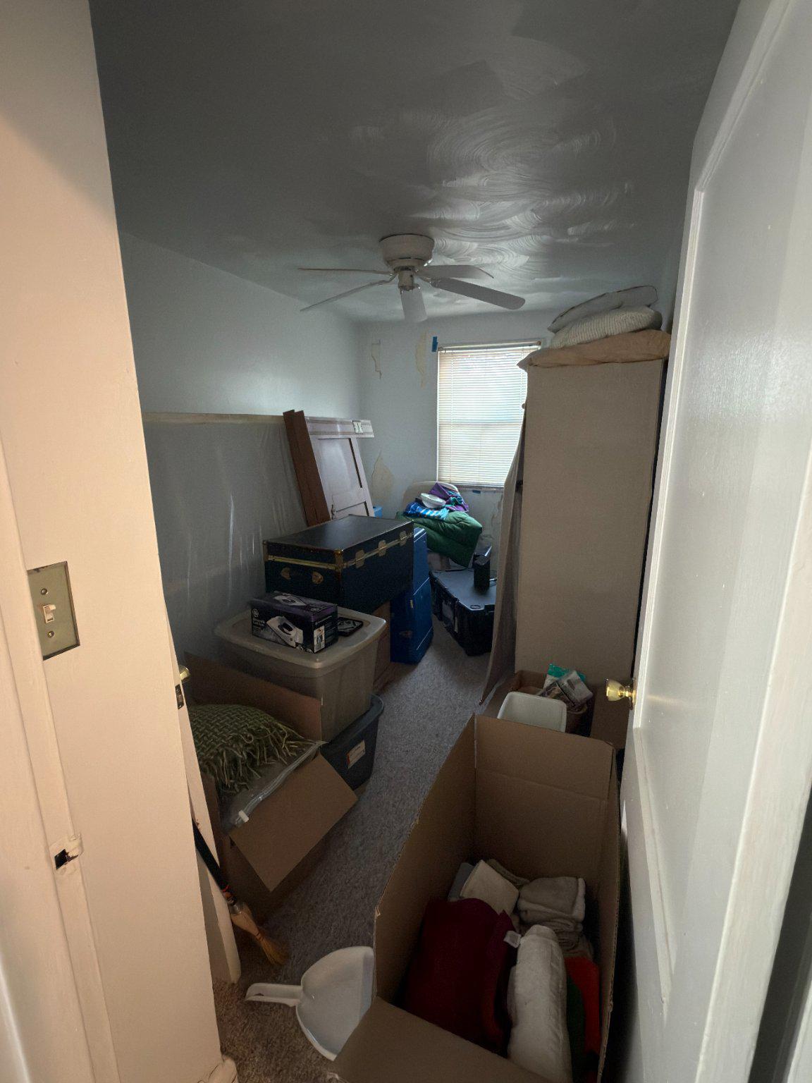 4115 Glenhunt Road Baltimore, MD 21229 - Photo 7 of 9 Second bedroom.