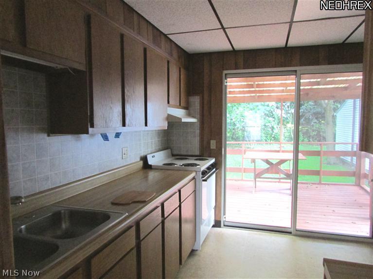 2781 Linwood Road Akron, OH 44312 - Photo 3 of 14