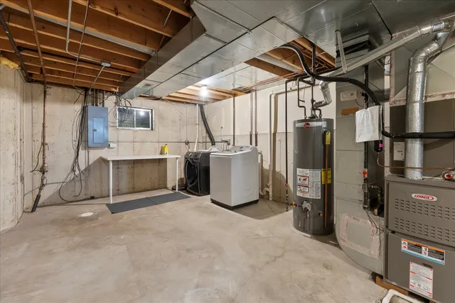 $389,750 | 1306 Bassett Drive, Joliet, IL 60431