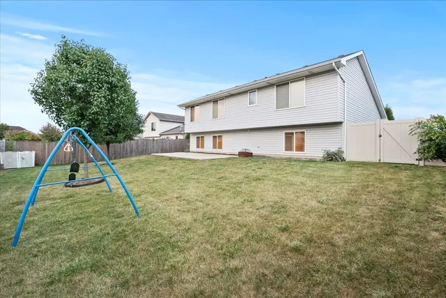 $389,750 | 1306 Bassett Drive, Joliet, IL 60431