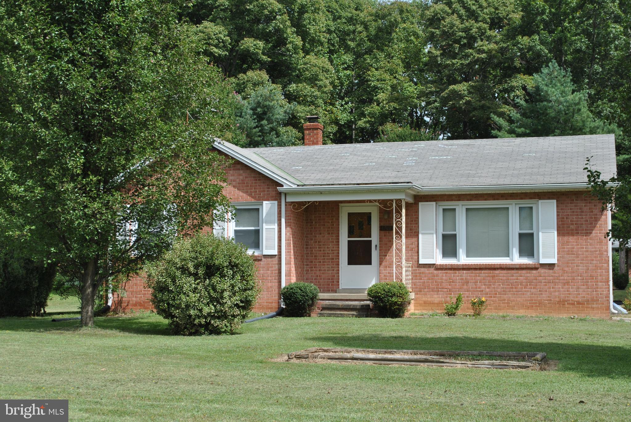4902 Dumfries Road Catlett, VA 20119 - Photo 3 of 24 front view of a house with a yard