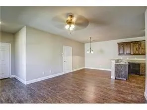 $1,650 | 473 Canvas Court, Crowley, TX 76036