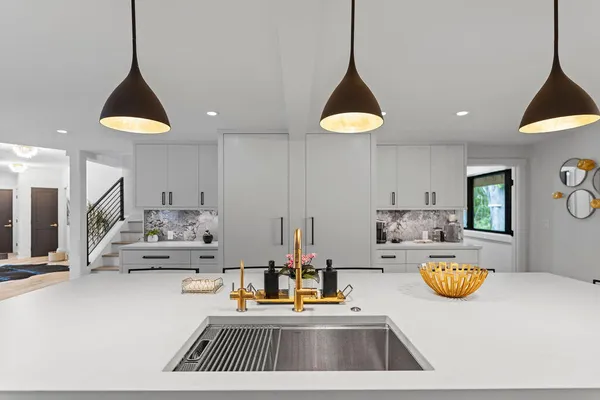 $3,295,000 | 582 Campbell Road, Saugatuck, MI 49453