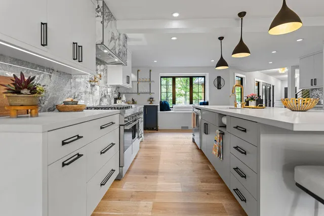 $3,700,000 | 582 Campbell Road, Saugatuck, MI 49453