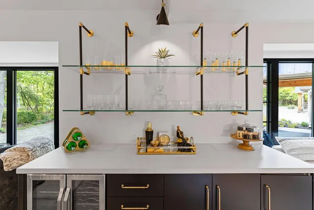 $3,700,000 | 582 Campbell Road, Saugatuck, MI 49453