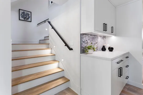 $3,295,000 | 582 Campbell Road, Saugatuck, MI 49453