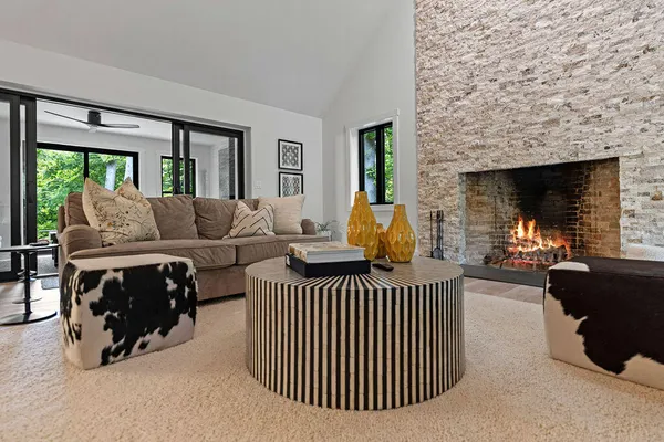 $3,295,000 | 582 Campbell Road, Saugatuck, MI 49453