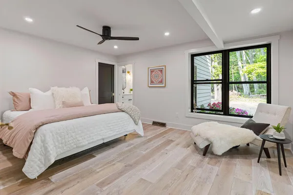 $3,295,000 | 582 Campbell Road, Saugatuck, MI 49453