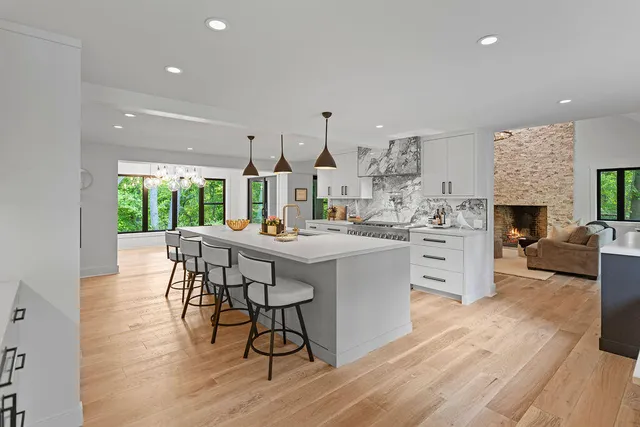 $3,700,000 | 582 Campbell Road, Saugatuck, MI 49453