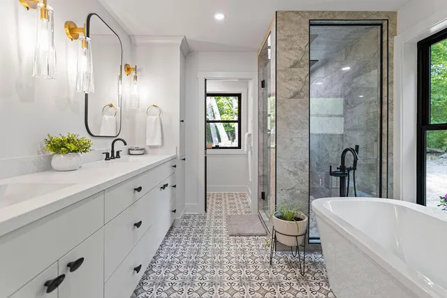 $3,700,000 | 582 Campbell Road, Saugatuck, MI 49453