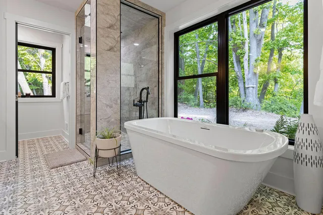 $3,700,000 | 582 Campbell Road, Saugatuck, MI 49453