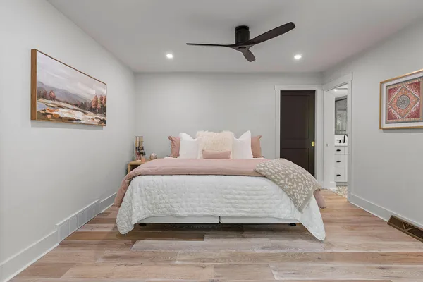 $3,295,000 | 582 Campbell Road, Saugatuck, MI 49453