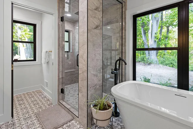 $3,700,000 | 582 Campbell Road, Saugatuck, MI 49453