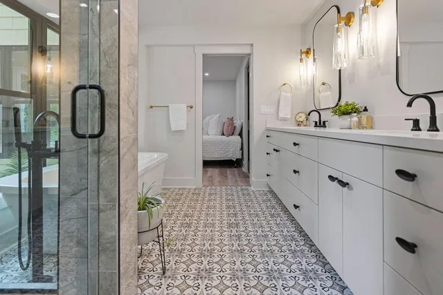 $3,700,000 | 582 Campbell Road, Saugatuck, MI 49453