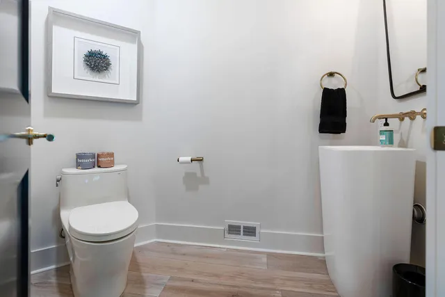 $3,700,000 | 582 Campbell Road, Saugatuck, MI 49453