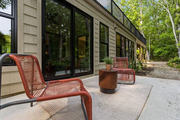 $3,295,000 | 582 Campbell Road, Saugatuck, MI 49453