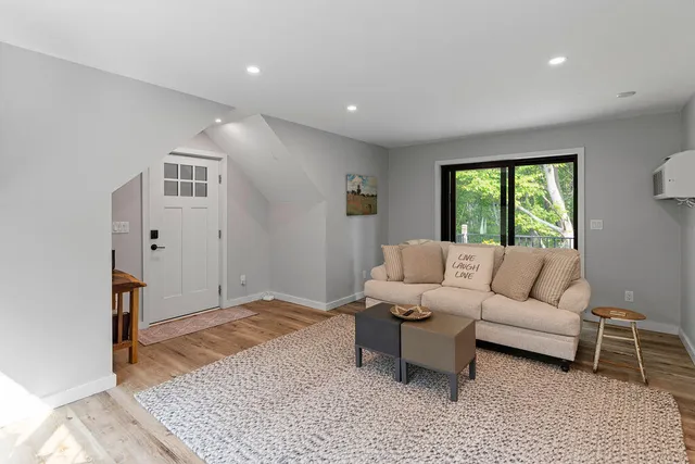 $3,700,000 | 582 Campbell Road, Saugatuck, MI 49453