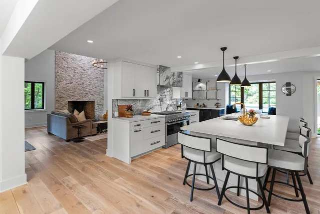 $3,700,000 | 582 Campbell Road, Saugatuck, MI 49453