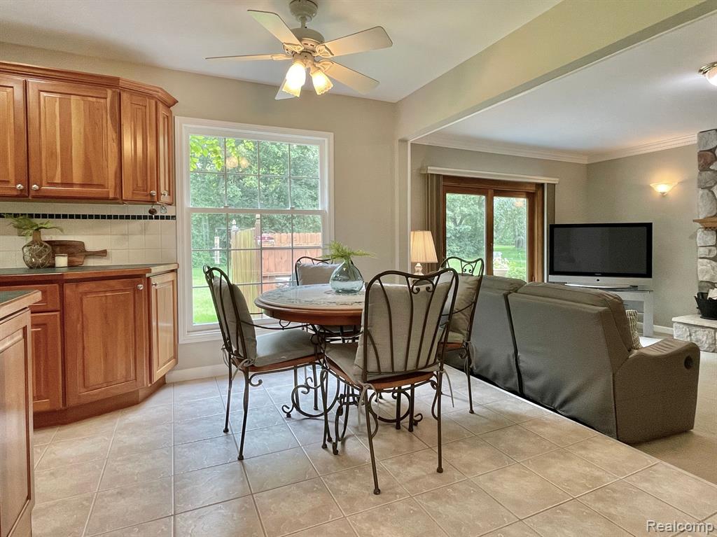 5173 Aintree Road Rochester, MI 48306 - Photo 14 of 47