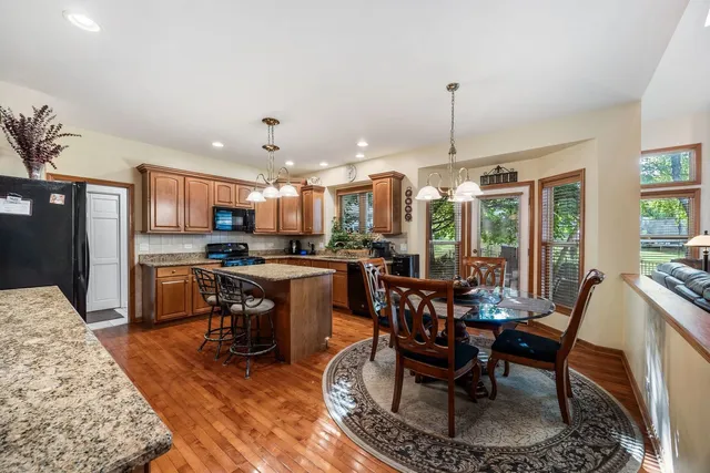 $529,900 | 238 Willowwood Drive, Oswego, IL 60543