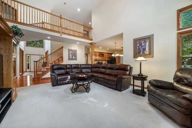 $529,900 | 238 Willowwood Drive, Oswego, IL 60543