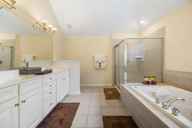 $529,900 | 238 Willowwood Drive, Oswego, IL 60543