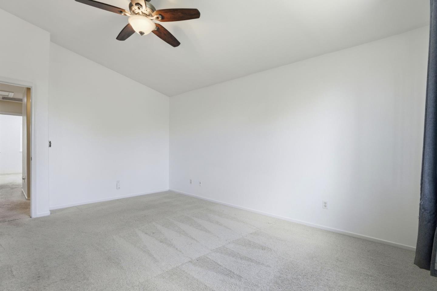 2661 Valley View Road Hollister, CA 95023 - Photo 24 of 43 Gallery Image 24