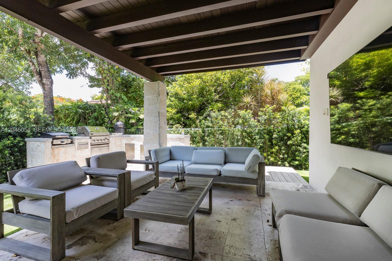 3908 Anderson Road Coral Gables, FL 33134 - Photo 11 of 25