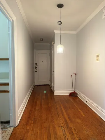 $389,000 | 5005 43rd Avenue, Unit 5H | Woodside