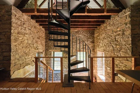 a view of entryway