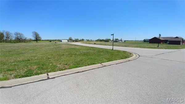 $28,800 | 16743 Ashland Court, Carlyle, IL 62231