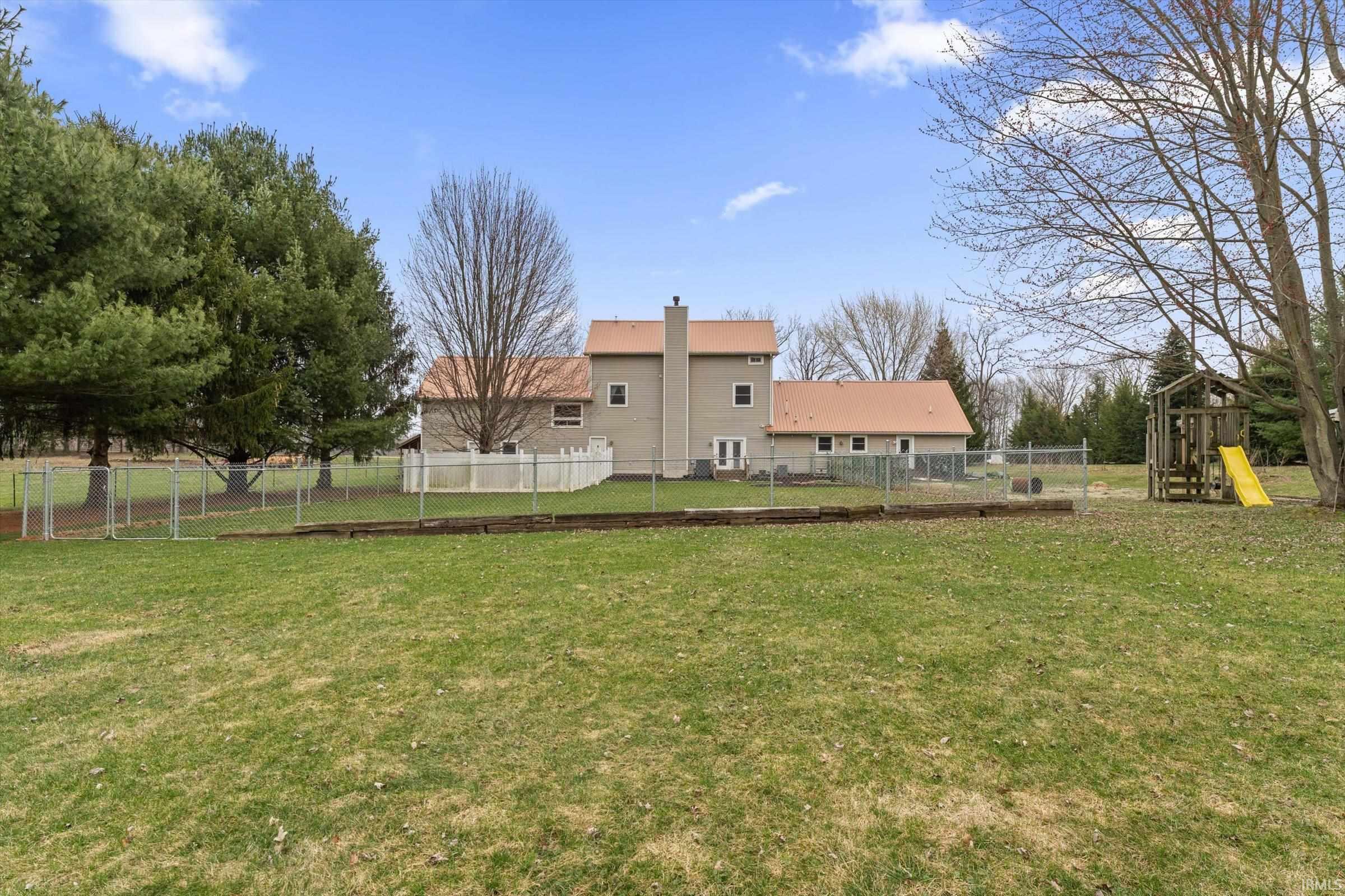 7692 North Emery Road Rolling Prairie, IN 46371 - Photo 29 of 36