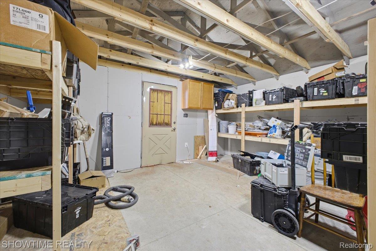 13912 22 Mile Road Utica, MI 48315 - Photo 55 of 58 71-Barn_005.jpg