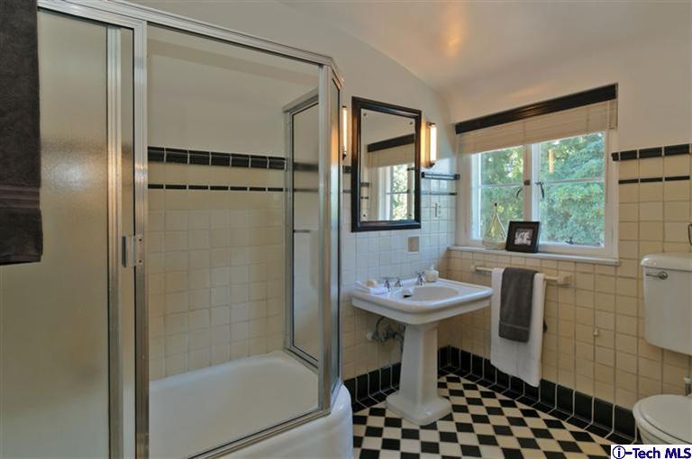 Undisclosed Address Pasadena, CA 91105 - Photo 39 of 56 Additional Photo