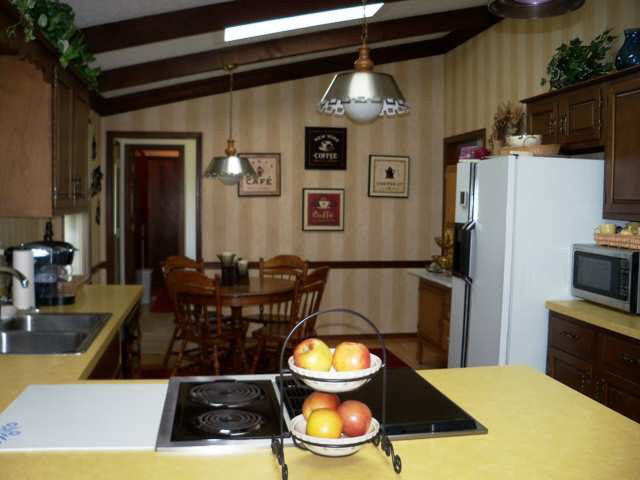 2512 West Royerton Road Muncie, IN 47303 - Photo 4 of 11 Gallery Image 4