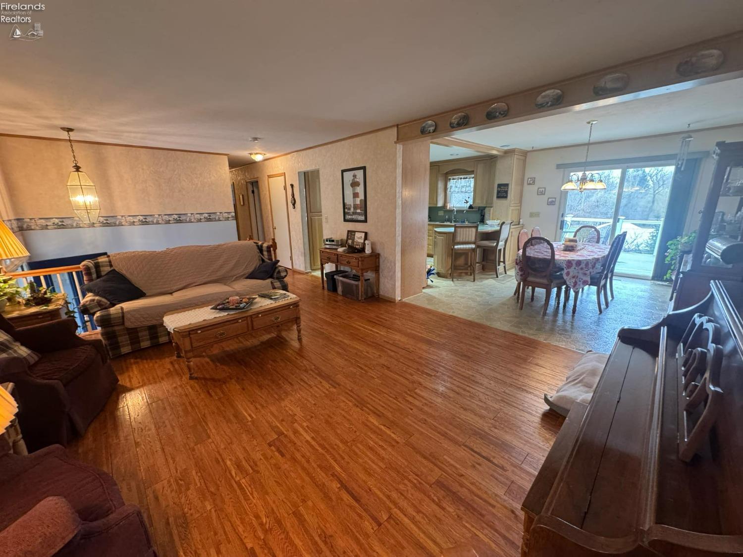2710 Scheid Road Huron, OH 44839 - Photo 4 of 77 Gallery Image 4