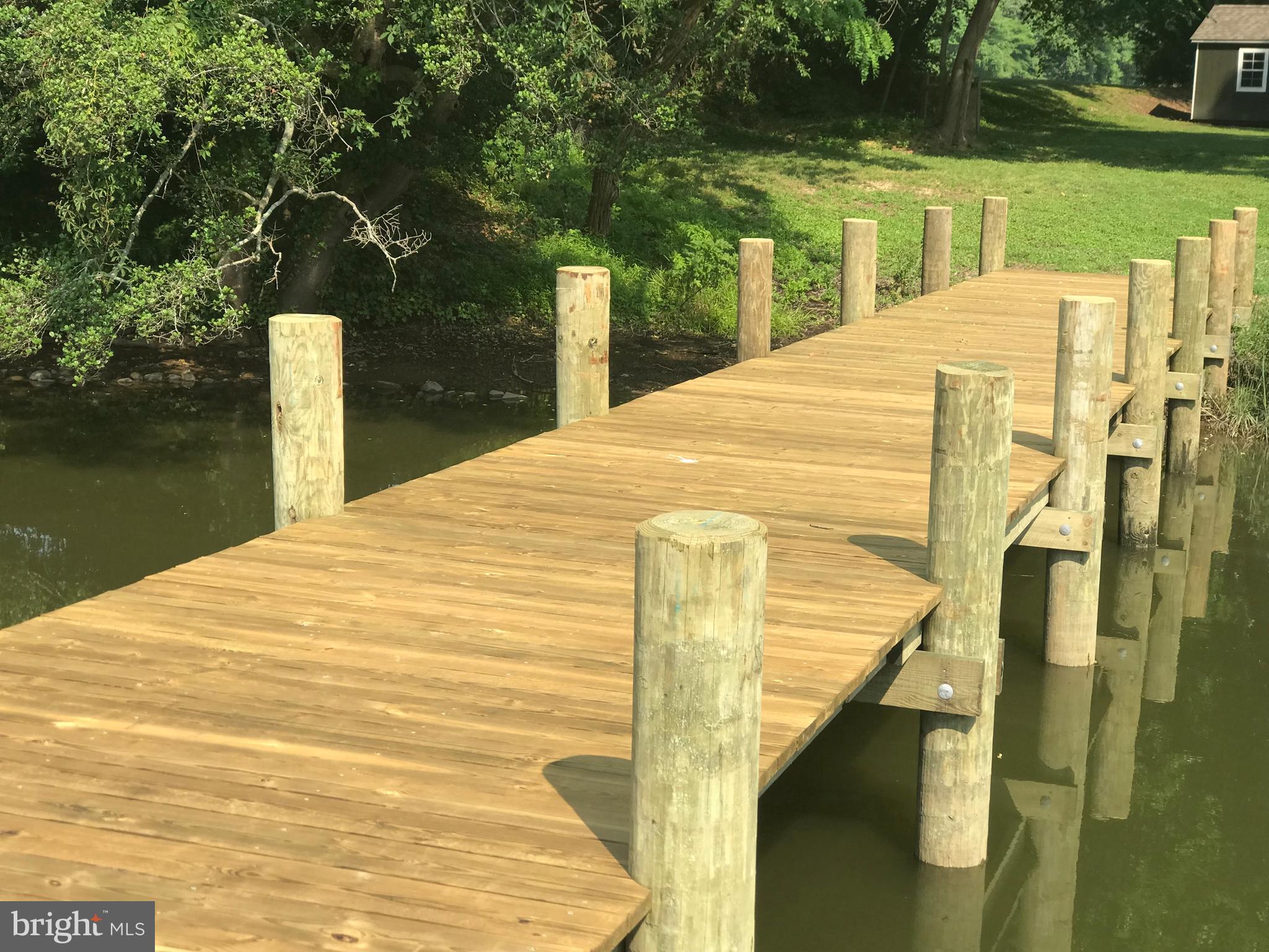 17220 Gum Landing Road St. Inigoes, MD 20684 - Photo 4 of 63 Dock: 8' x 20' Pier: 8' x 85