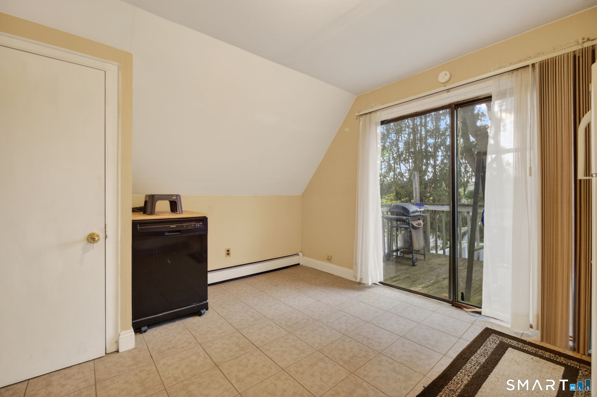 670 Hanover Road Meriden, CT 06451 - Photo 31 of 40