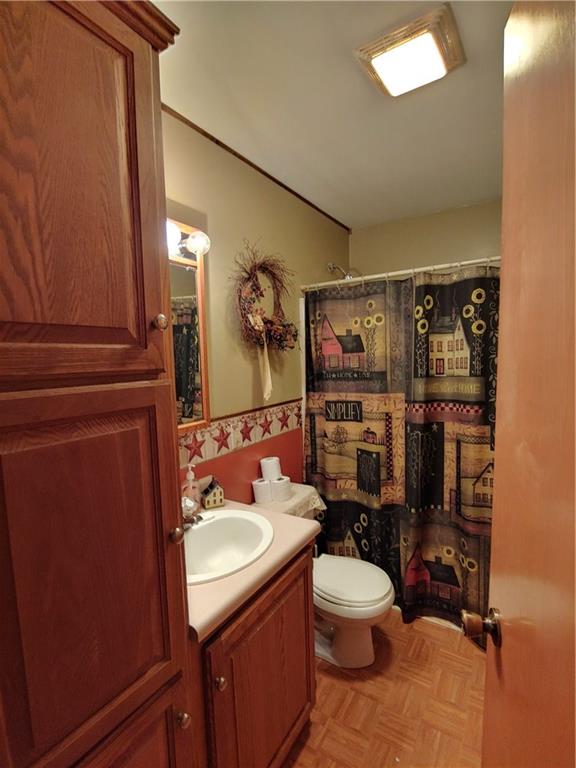2104 Millbrook Road Kennerdell, PA 16374 - Photo 5 of 16 Main bathroom