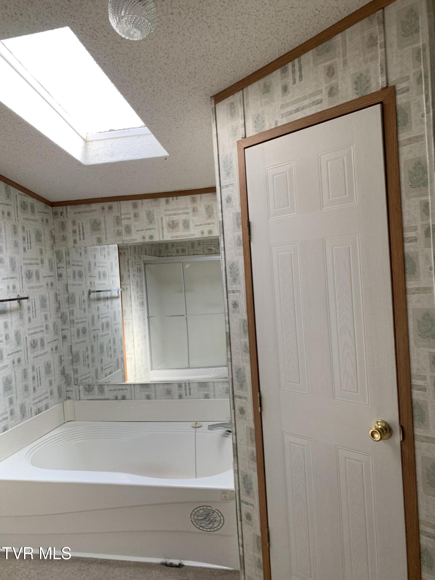 675 Shakerag Road Greeneville, TN 37743 - Photo 14 of 42 IMG_3657