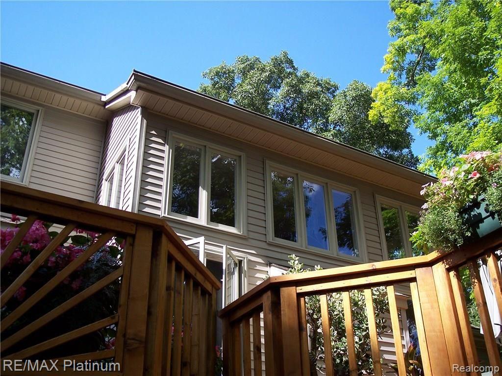 7508 Welle Road Brighton, MI 48116 - Photo 22 of 64 2004-06-08 16.27