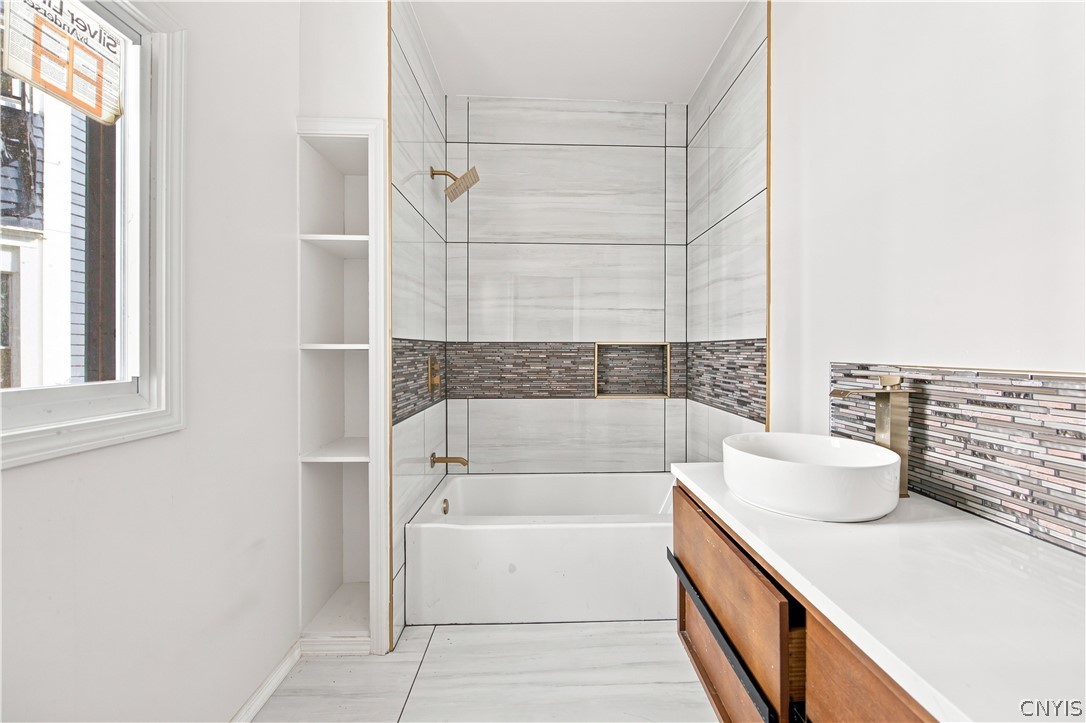 78 Ave B Rochester, NY 14621 - Photo 12 of 29 Gallery Image 12