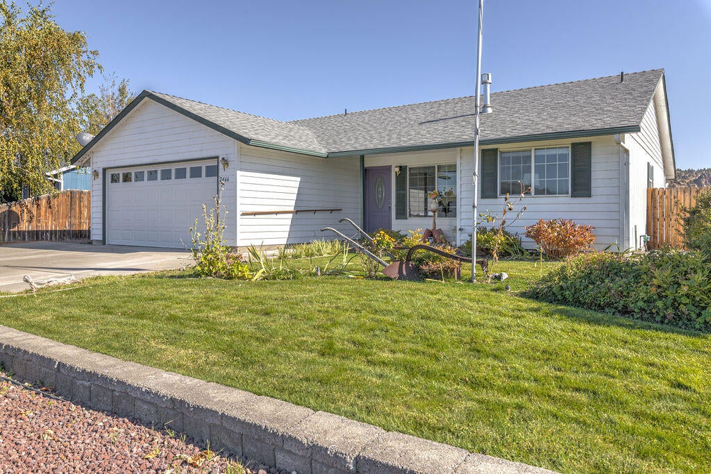 2466 Northeast Yellowpine Road Prineville, OR 97754 - Photo 4 of 32 090A5810_1_2_3_4