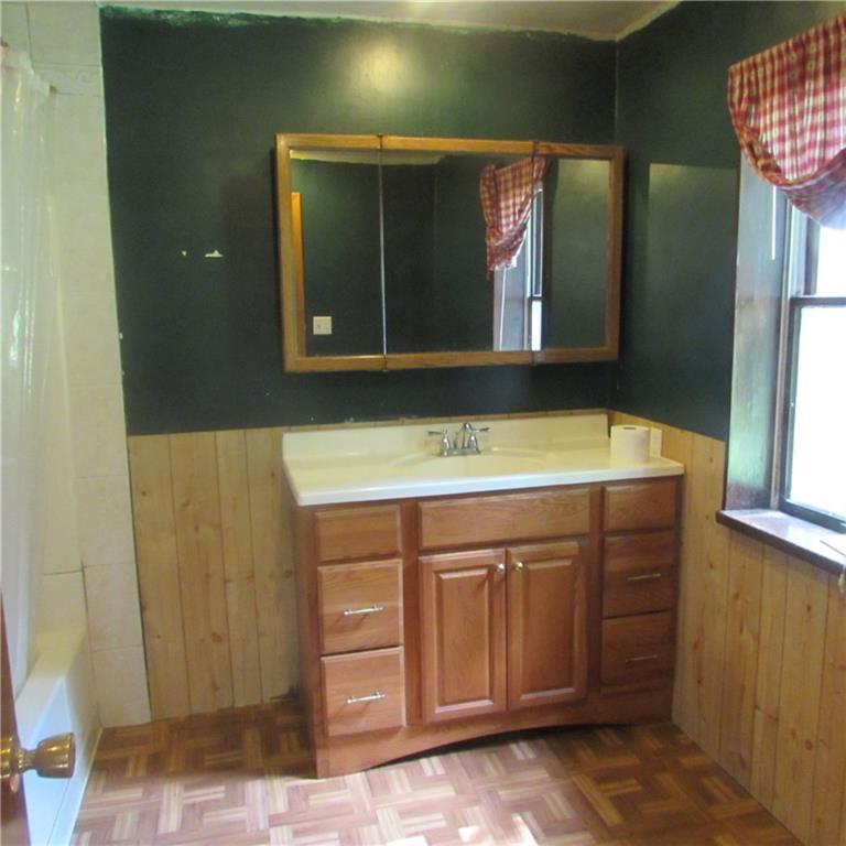 1745 Brodhead Road Coraopolis, PA 15108 - Photo 15 of 24 Gallery Image 15