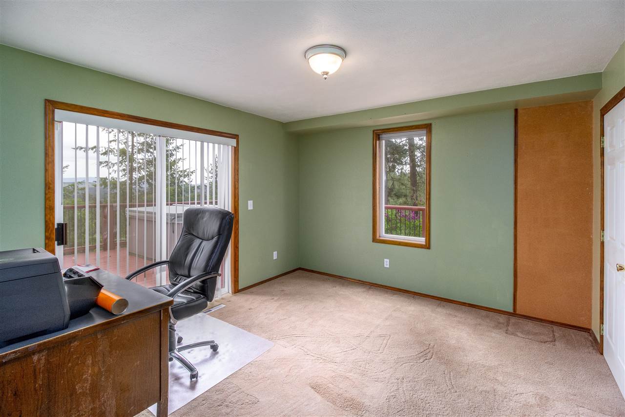 1920 West Stearns Road Spokane, WA 99208 - Photo 9 of 18