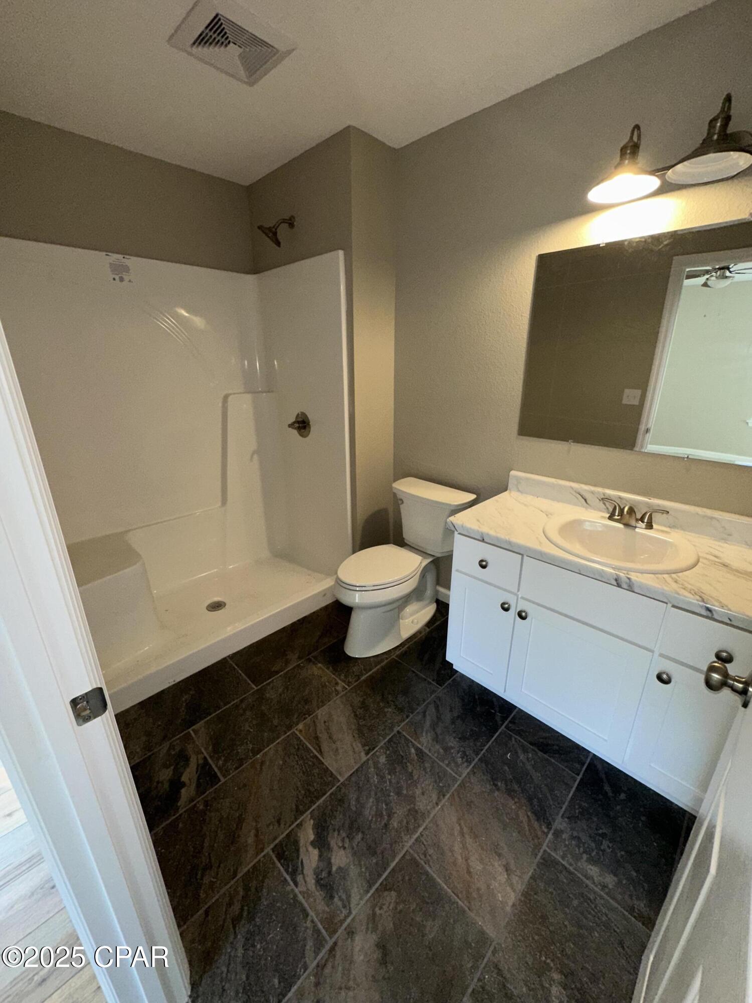 6630 Grande Oak Loop Grand Ridge, FL 32442 - Photo 6 of 20